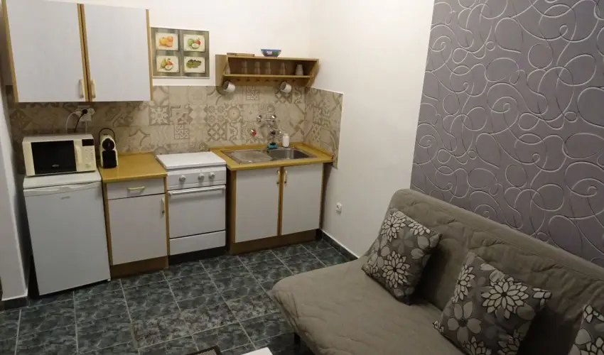 Borka Panzi Pardfrd - Augusztus 20. (min. 2 j)