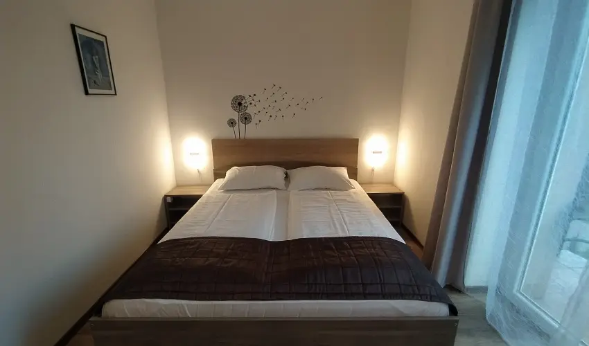 Borka Panzi Pardfrd - Augusztus 20. (min. 2 j)