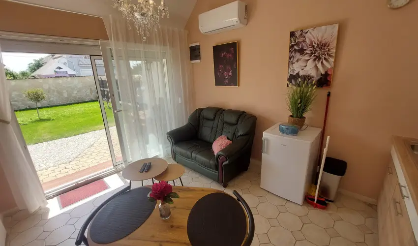 Bk City Apartments Bk, Bkfrd - Augusztus 20.