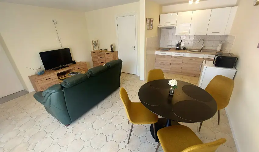 Bk City Apartments Bk, Bkfrd - Augusztus 20.