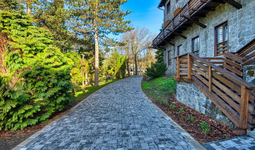 Cardoner Hotel Pilisszentkereszt - Augusztus 20. (min. 2 �j)