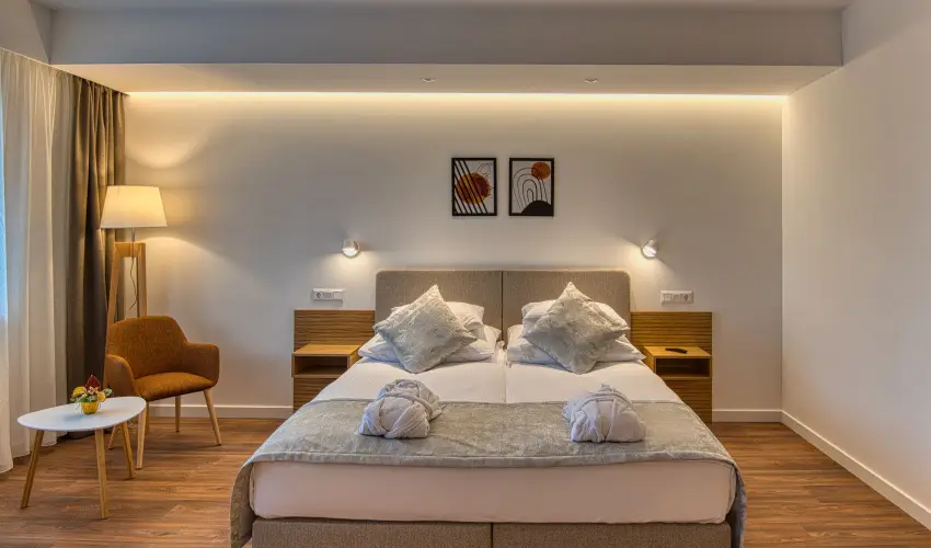 Cardoner Hotel Pilisszentkereszt - Augusztus 20. (min. 2 �j)