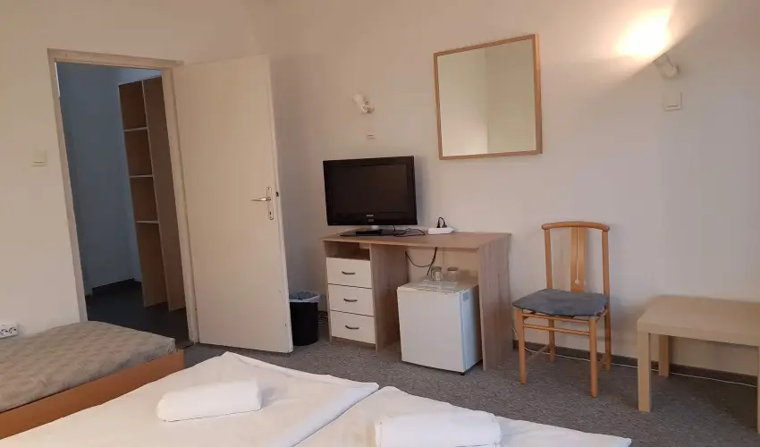 CE Napf�ny Hotel  Si�fok - Augusztus 20.