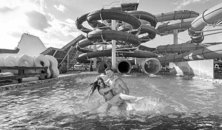 Cegl�df�rd� Apartmanpark �s Kemping Cegl�d - Augusztus 20. (min. 2 �j)