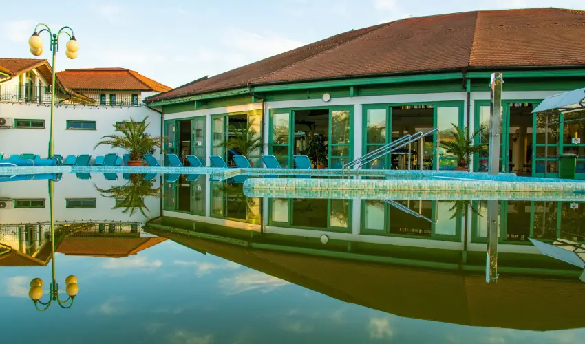 Cegl�df�rd� Apartmanpark �s Kemping Cegl�d - Augusztus 20. (min. 2 �j)