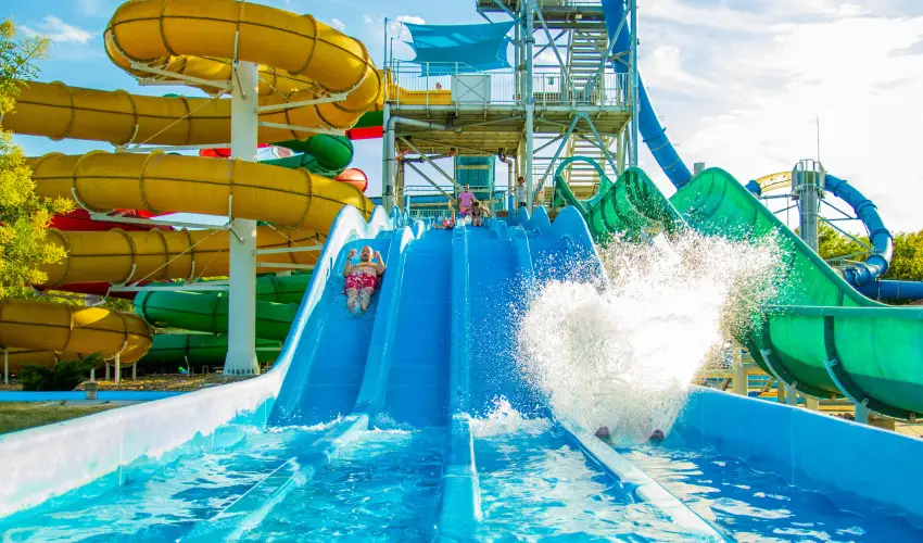 Cegl�df�rd� Apartmanpark �s Kemping Cegl�d - Augusztus 20. (min. 2 �j)