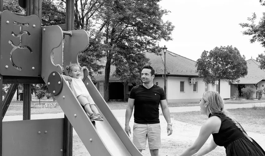 Cegl�df�rd� Apartmanpark �s Kemping Cegl�d - Augusztus 20. (min. 2 �j)