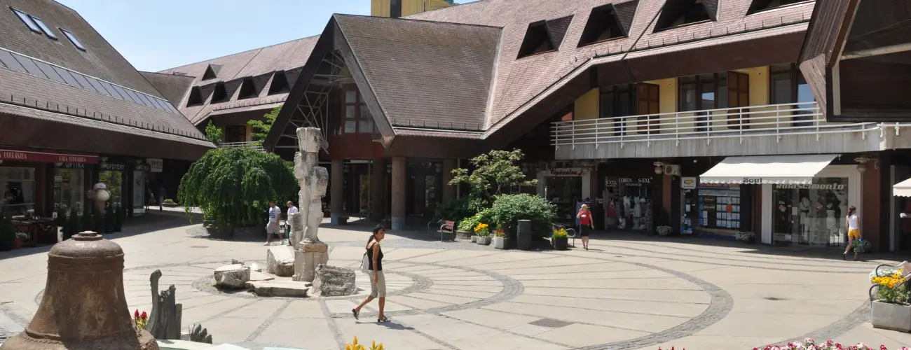 Centrum Hotel Debrecen - Augusztus 20. (min. 2 j)