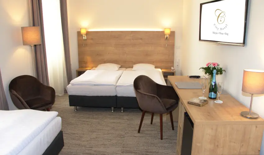 City Hotel Ring Budapest - Augusztus 20. (min. 3 j)