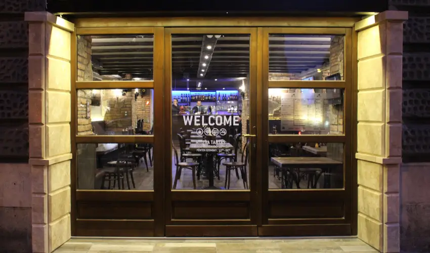 City Hotel Ring Budapest - Augusztus 20. (min. 3 j)