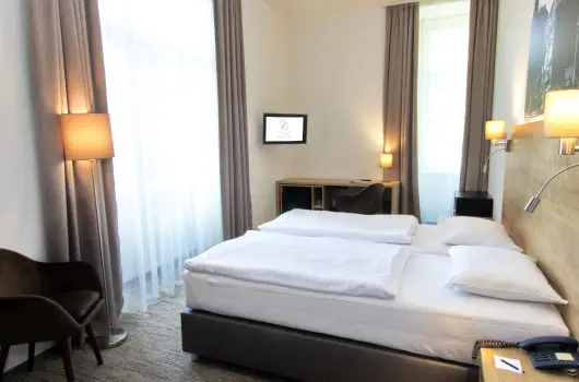 City Hotel Ring - Augusztus 20.