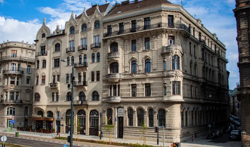 City Hotel Mtys Budapest - Augusztus 20. (min. 3 j)