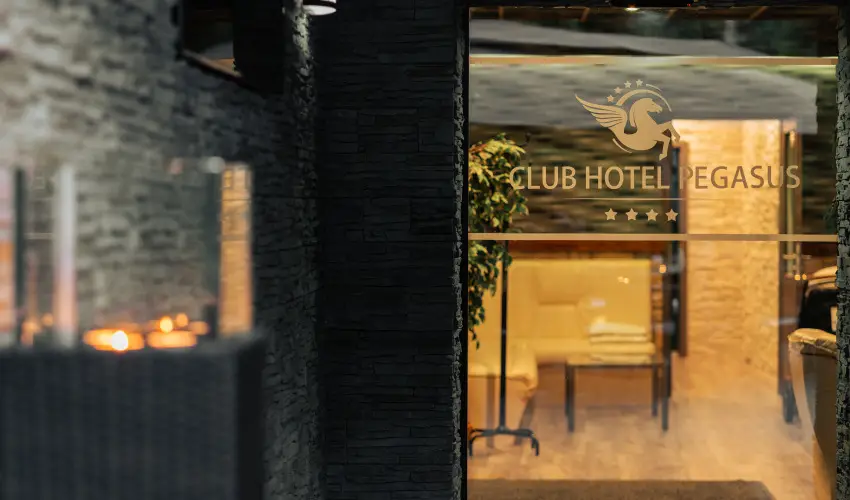 Club Hotel Pegasus Tiszaug - Augusztus 20. (min. 2 �j)