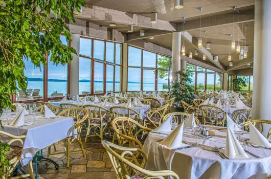 Club Tihany Hotel - Augusztus 20. (min. 2 j)