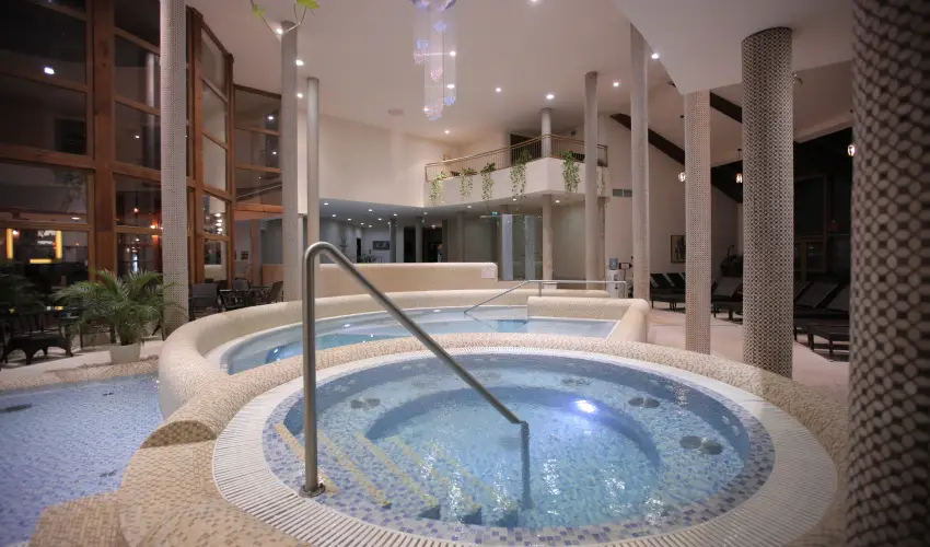 Colosseum Wellness Hotel Mrahalom - Augusztus 20. (min. 3 j)