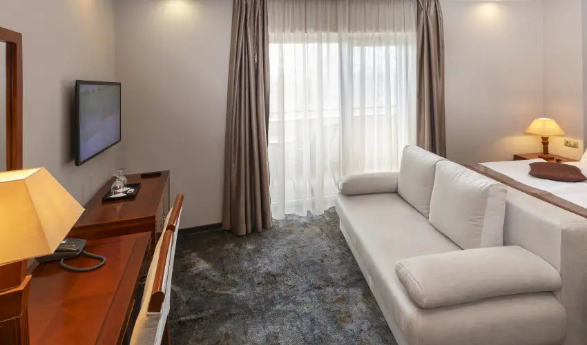 Colosseum Wellness Hotel Mrahalom - Augusztus 20. (min. 3 j)