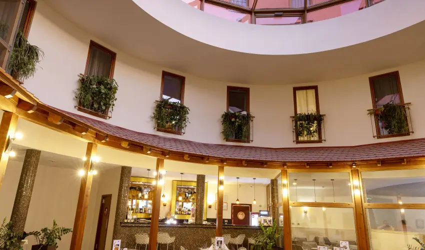 Colosseum Wellness Hotel Mrahalom - Augusztus 20. (min. 3 j)