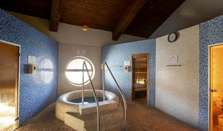 Colosseum Wellness Hotel Mrahalom - Augusztus 20. (min. 3 j)