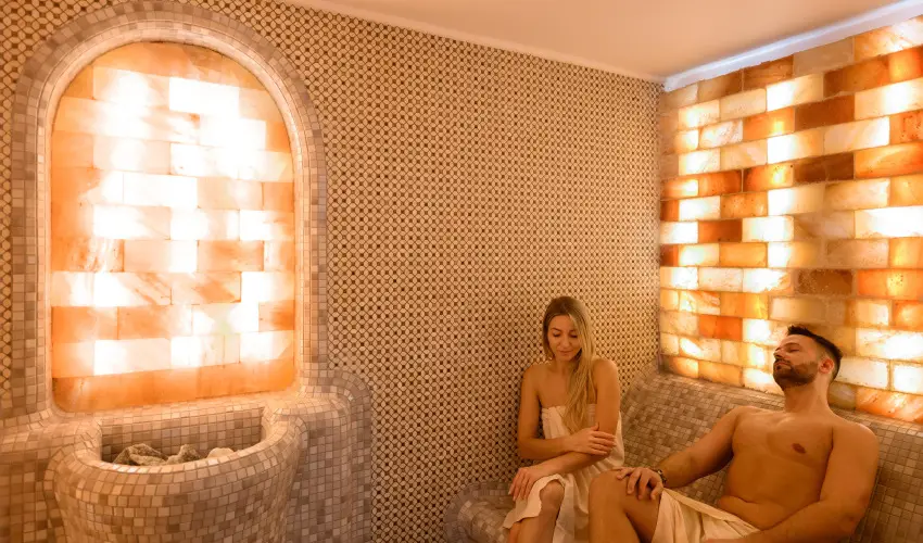 Colosseum Wellness Hotel M�rahalom - Augusztus 20. - teljes el�refizet�ssel (min. 3 �j)