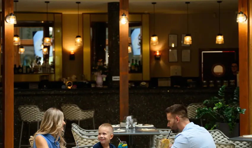 Colosseum Wellness Hotel M�rahalom - Augusztus 20. - teljes el�refizet�ssel (min. 3 �j)