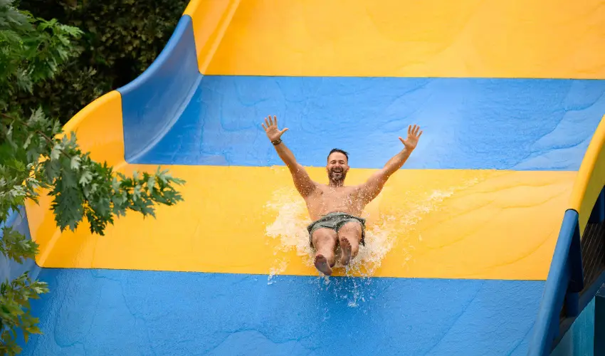 Colosseum Wellness Hotel M�rahalom - Augusztus 20. - teljes el�refizet�ssel (min. 3 �j)