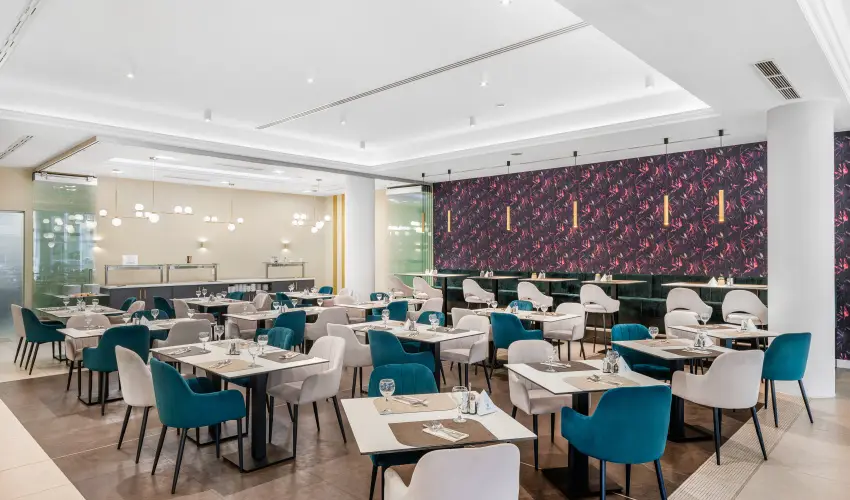 Corso Hotel P�cs P�cs - Augusztus 20.