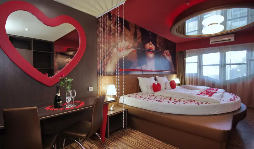 Corvin Hotel Gyula - Augusztus 20.