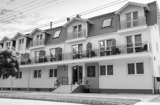 Crystal Hotel - Augusztus 20.