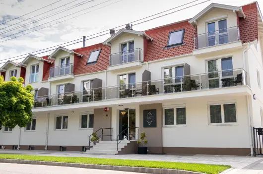Crystal Hotel - Augusztus 20.