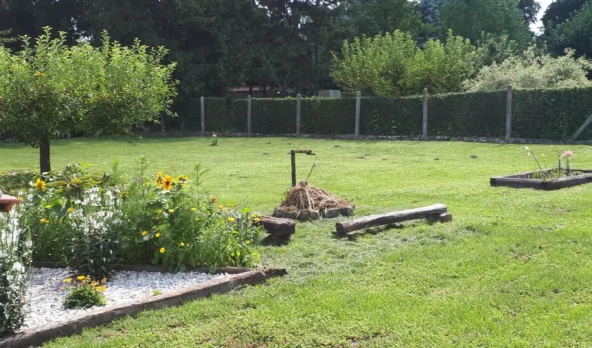 Cs�ka Apartman P�pa - Augusztus 20. (min. 4 �j)