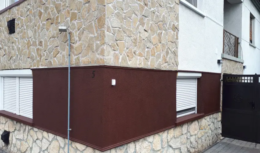 Cs�ka Apartman P�pa - Augusztus 20. (min. 4 �j)