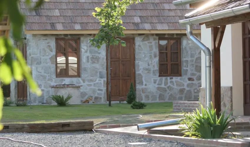 Czirka Vendghz Tolcsva - Augusztus 20. (min. 2 j)