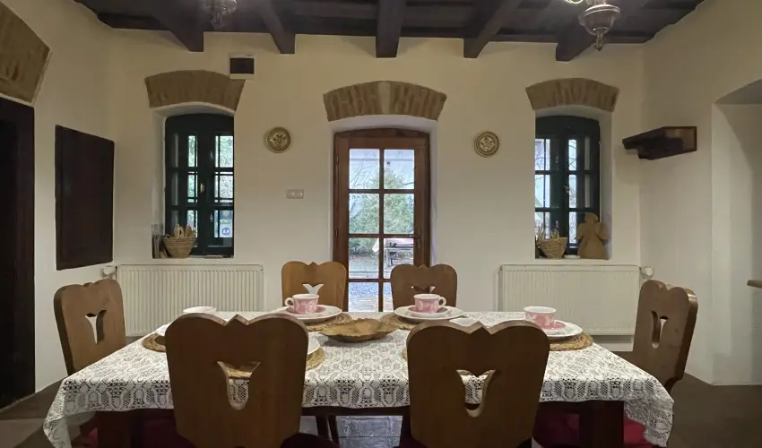 Czirka Vendghz Tolcsva - Augusztus 20. (min. 2 j)