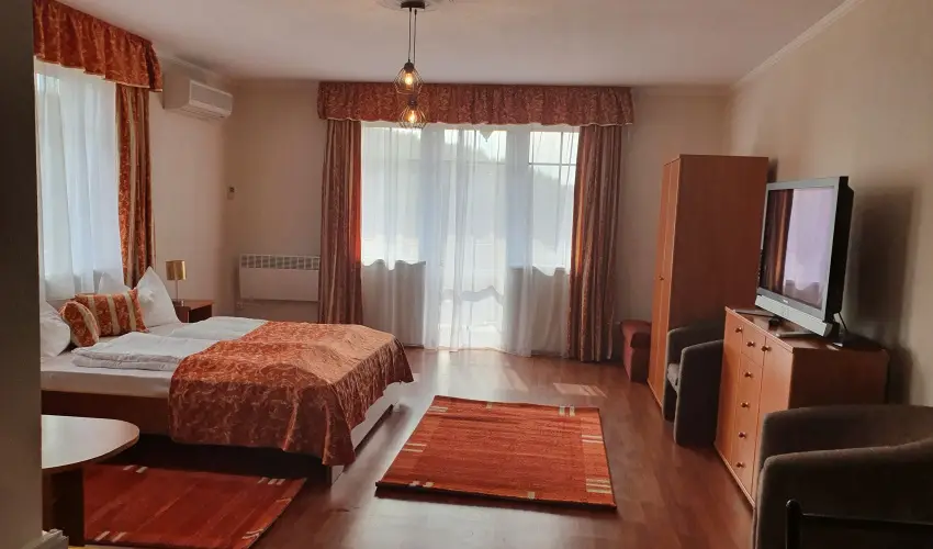D&A Apartmanhz Egerszalk - Augusztus 20.