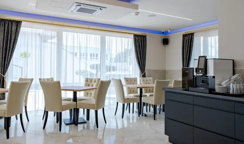 Diamond Panzi Hajdszoboszl - Augusztus 20. - teljes elrefizetssel (min. 2 j)