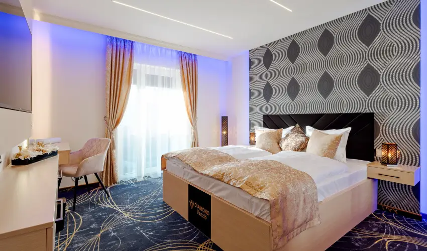 Diamond Panzi Hajdszoboszl - Augusztus 20. - teljes elrefizetssel (min. 2 j)