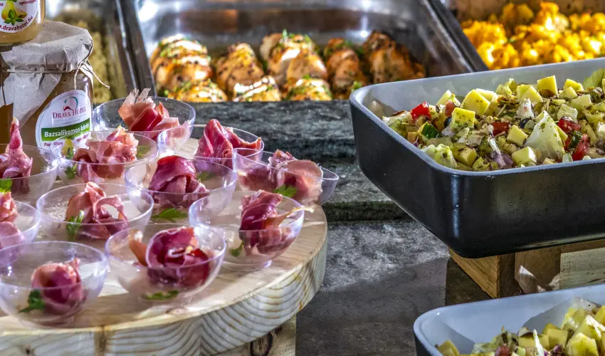 Dráva Hotel Thermal Resort Harkány - Augusztus 20. - teljes előrefizetéssel (min. 2 éj)