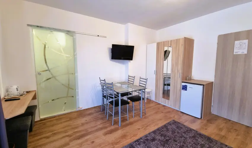 Duna-Beach Apartman Kimle - Augusztus 20. (min. 2 j)