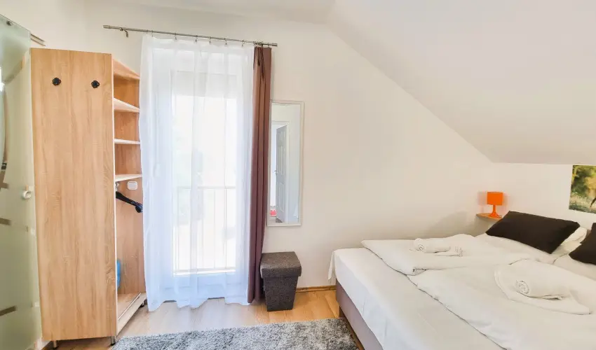 Duna-Beach Apartman Kimle - Augusztus 20. (min. 2 j)