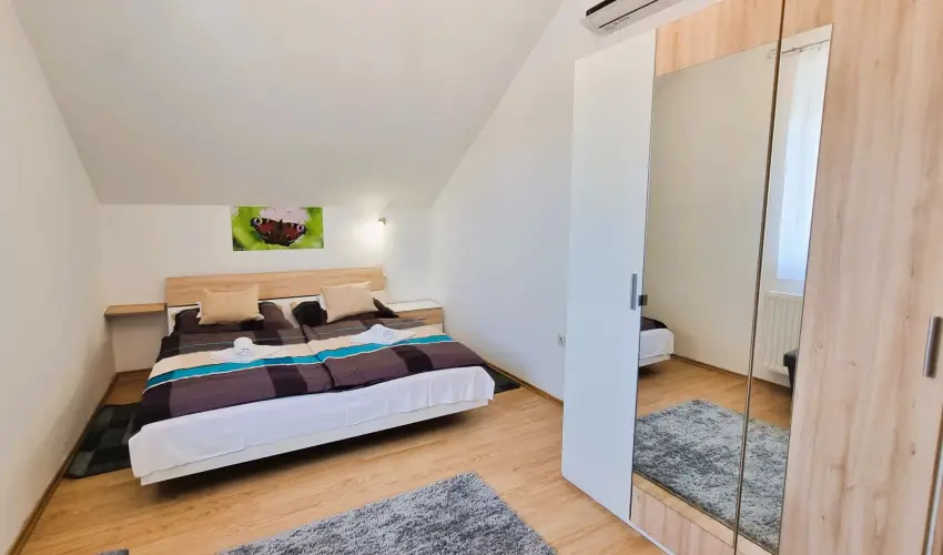 Duna-Beach Apartman Kimle - Augusztus 20. (min. 2 j)