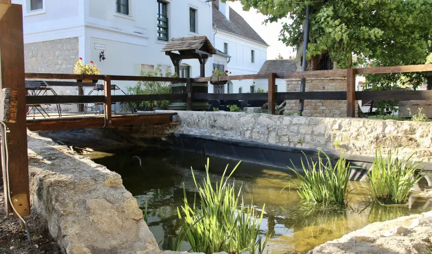 Edvy Malom Fogad� �s Barokk Udvarh�z P�pa - Augusztus 20. (min. 2 �j)