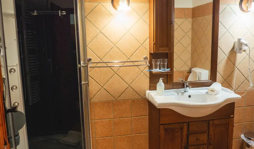 Edvy Malom Fogad� �s Barokk Udvarh�z P�pa - Augusztus 20. (min. 2 �j)