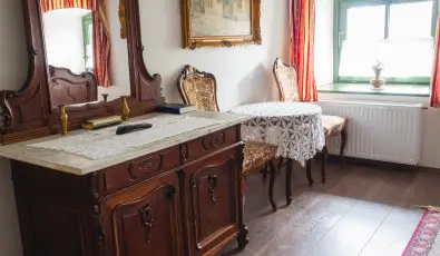 Edvy Malom Fogad� �s Barokk Udvarh�z P�pa