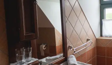 Edvy Malom Fogad� �s Barokk Udvarh�z P�pa