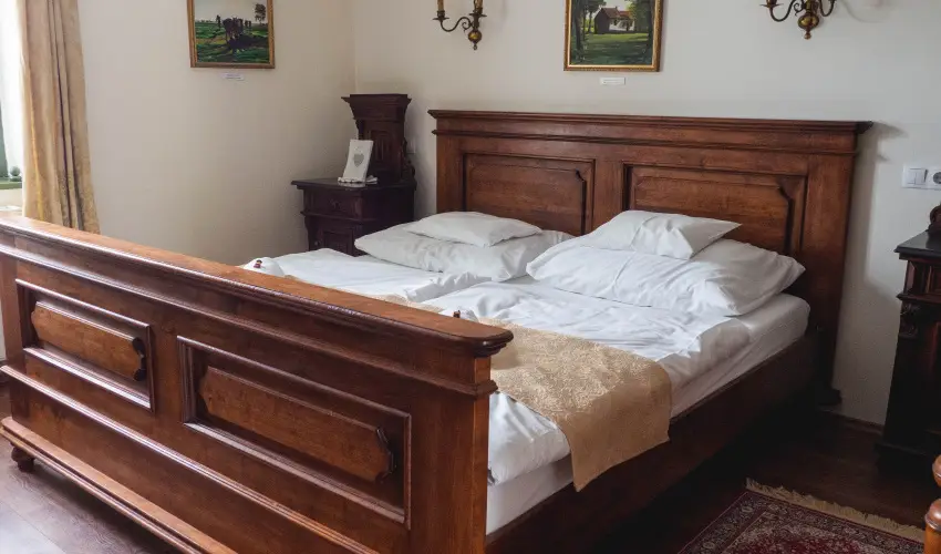 Edvy Malom Fogad� �s Barokk Udvarh�z P�pa - Augusztus 20. (min. 2 �j)