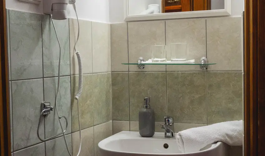 Edvy Malom Fogad� �s Barokk Udvarh�z P�pa - Augusztus 20. (min. 2 �j)