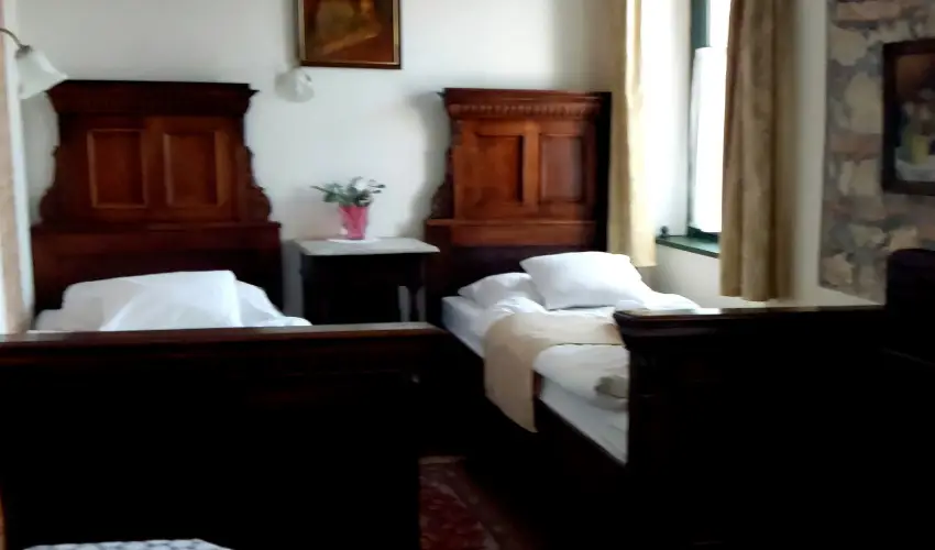 Edvy Malom Fogad� �s Barokk Udvarh�z P�pa - Augusztus 20. (min. 2 �j)