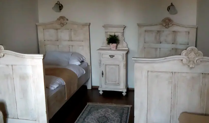 Edvy Malom Fogad� �s Barokk Udvarh�z P�pa - Augusztus 20. (min. 2 �j)