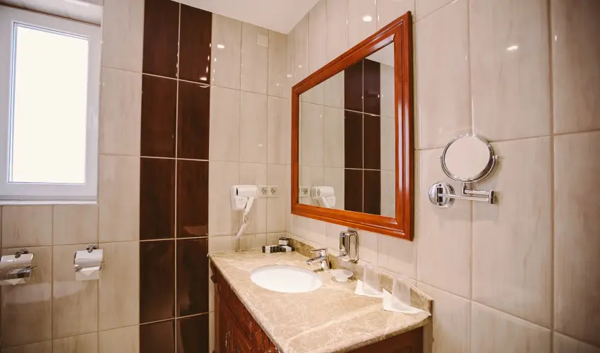 Elixr Medical Wellness Hotel Mrahalom - Augusztus 20. (min. 2 j)