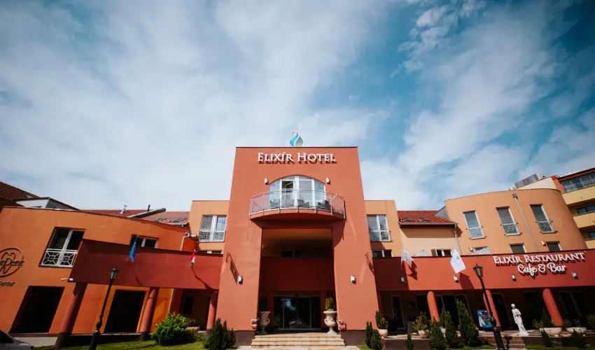 Elixr Medical Wellness Hotel Mrahalom - Augusztus 20. (min. 2 j)